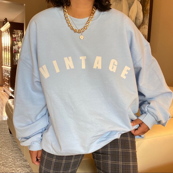 Vintage Oversized Crewneck Sweatshirt - Picture 3 of 9